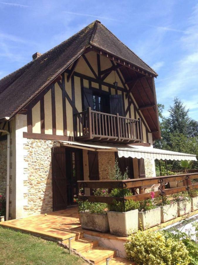 Maison Au Calme A La Campagne Saint-Pierre-de-Bailleul Exterior photo